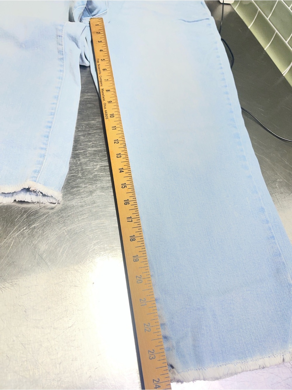 DKNY Light Blue Cropped Straight-Leg Jeans with Frayed Hem